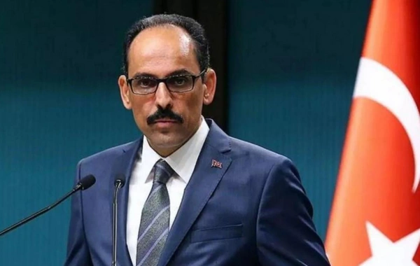 İbrahim Kalından Fransız nəşrinin qalmaqallı paylaşımına sərt reaksiya: “28 mayda cavabınız veriləcək”- FOTO